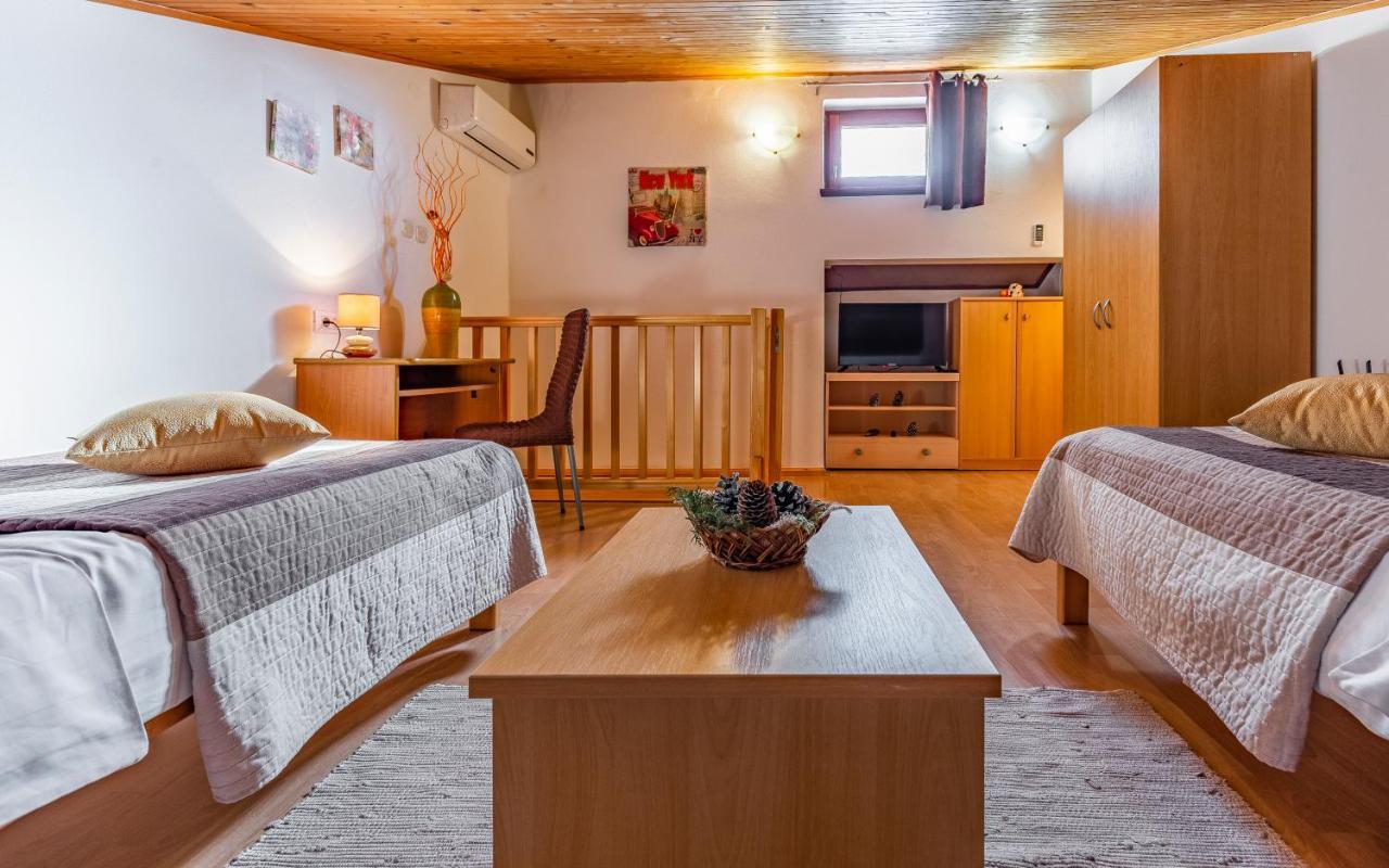 Sweet House With Free Parking * Pula