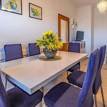 Villa Sweet House With Free Parking Pula Exterior foto